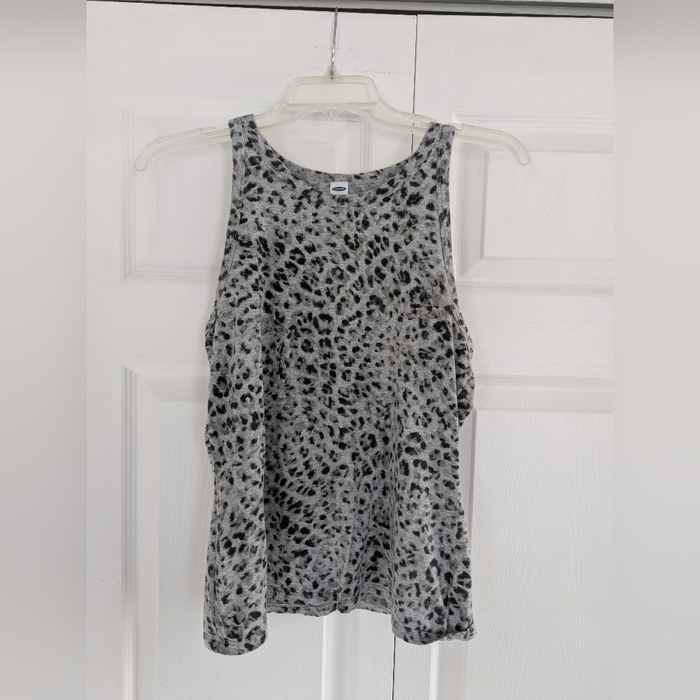 Woman's Gray Leopard Print Tank Top